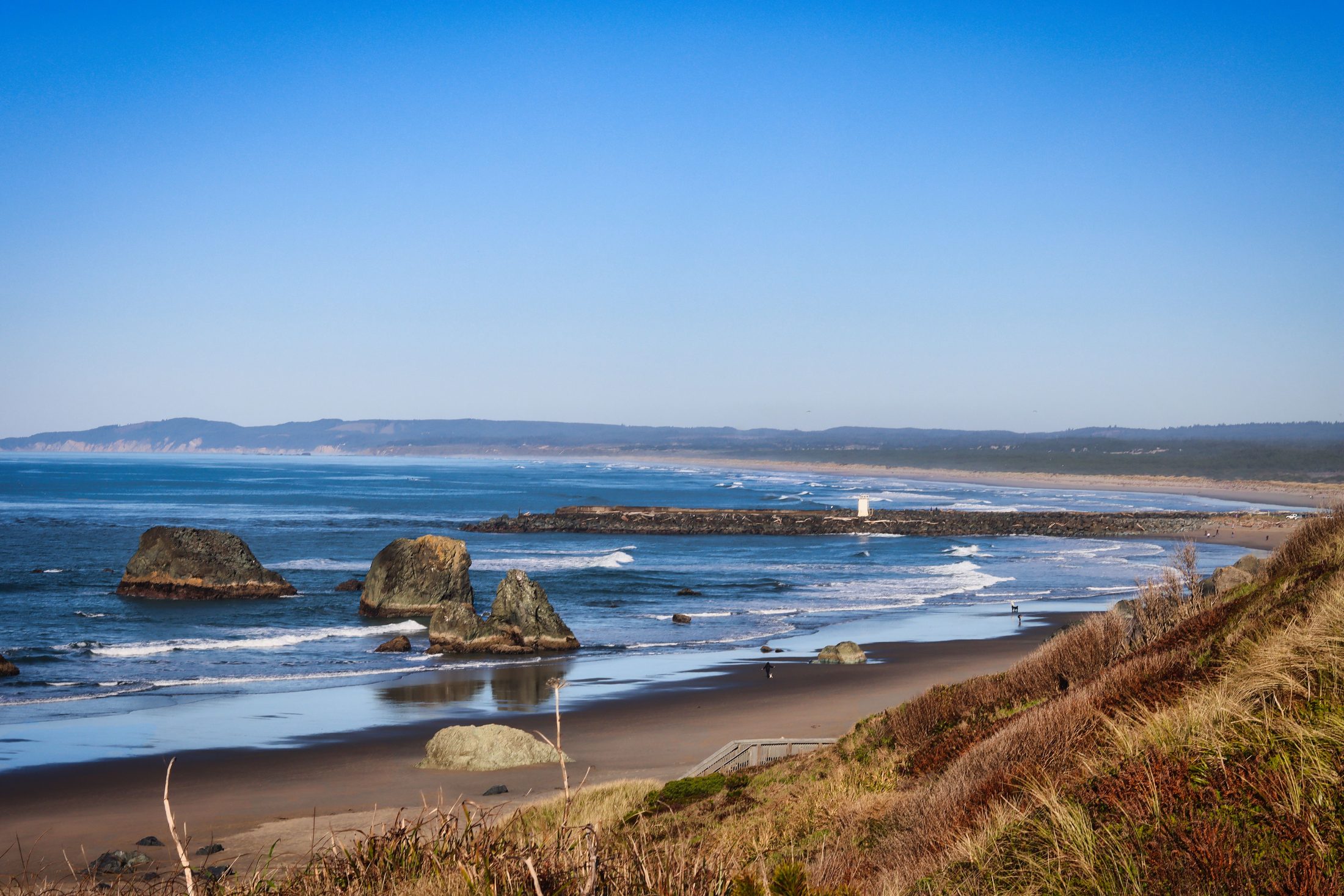 Rocky Oregon coastline and Pacific Ocean